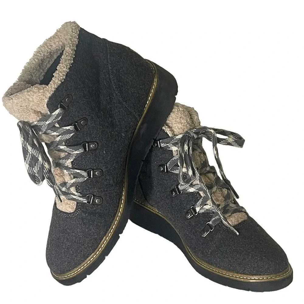 Dr. Scholl's So Cozy Women 8.5 Waterproof Gray Hiker Boots Sherpa Wedge EU 38.5